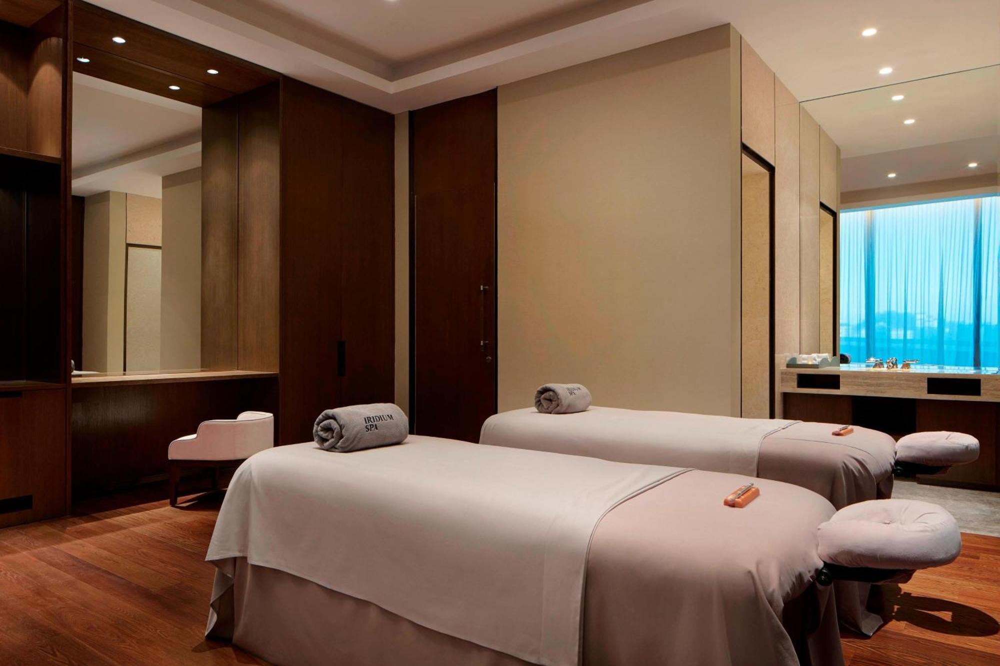 The St. Regis Kuala Lumpur Hotel Екстериор снимка